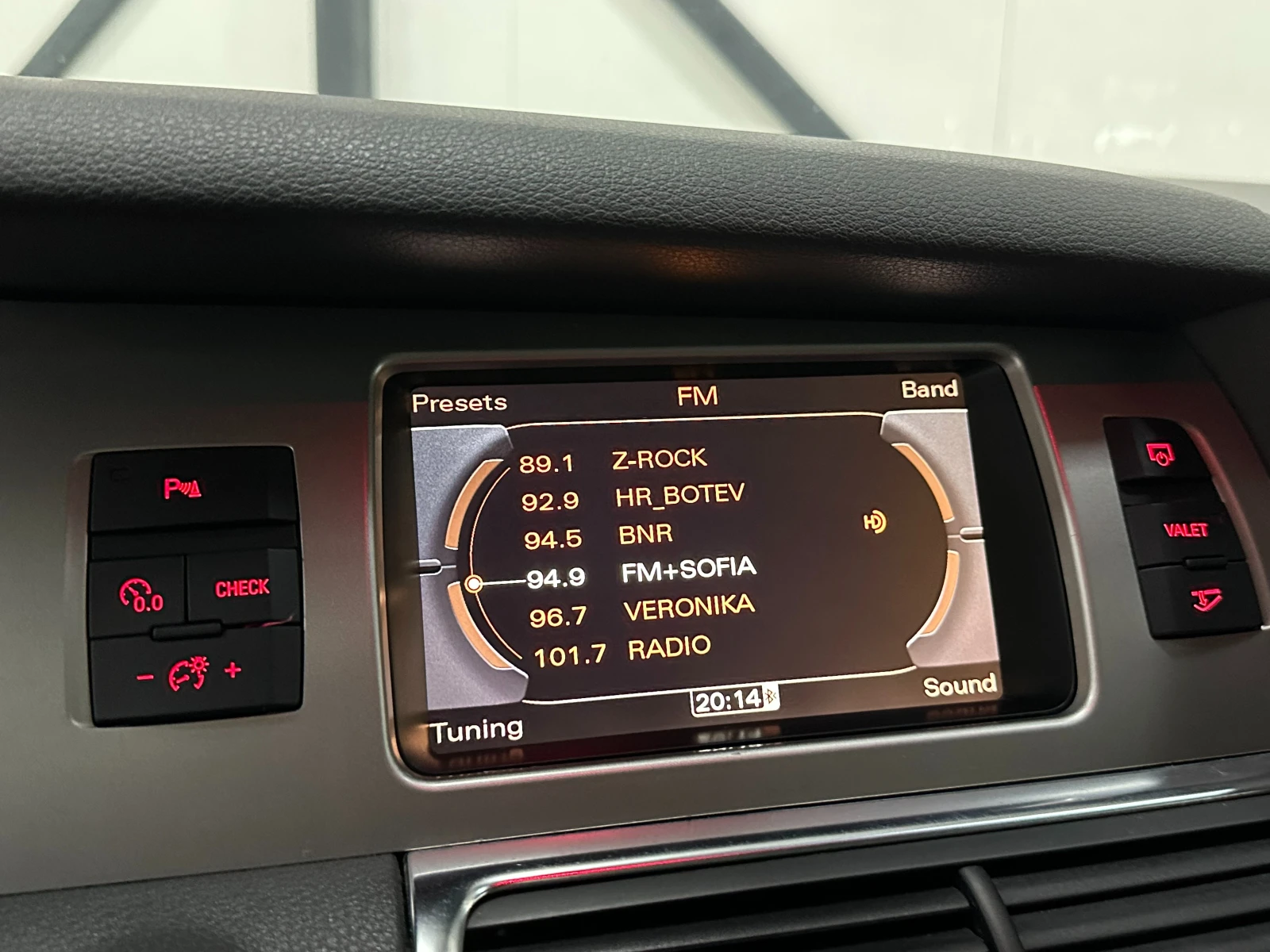 Audi Q7 * FACE* QUATTRO* 7 МЕСТЕН* 333* ПОДГРЕВ* ПАНОРАМА*, снимка 12 - Автомобили и джипове - 46592387