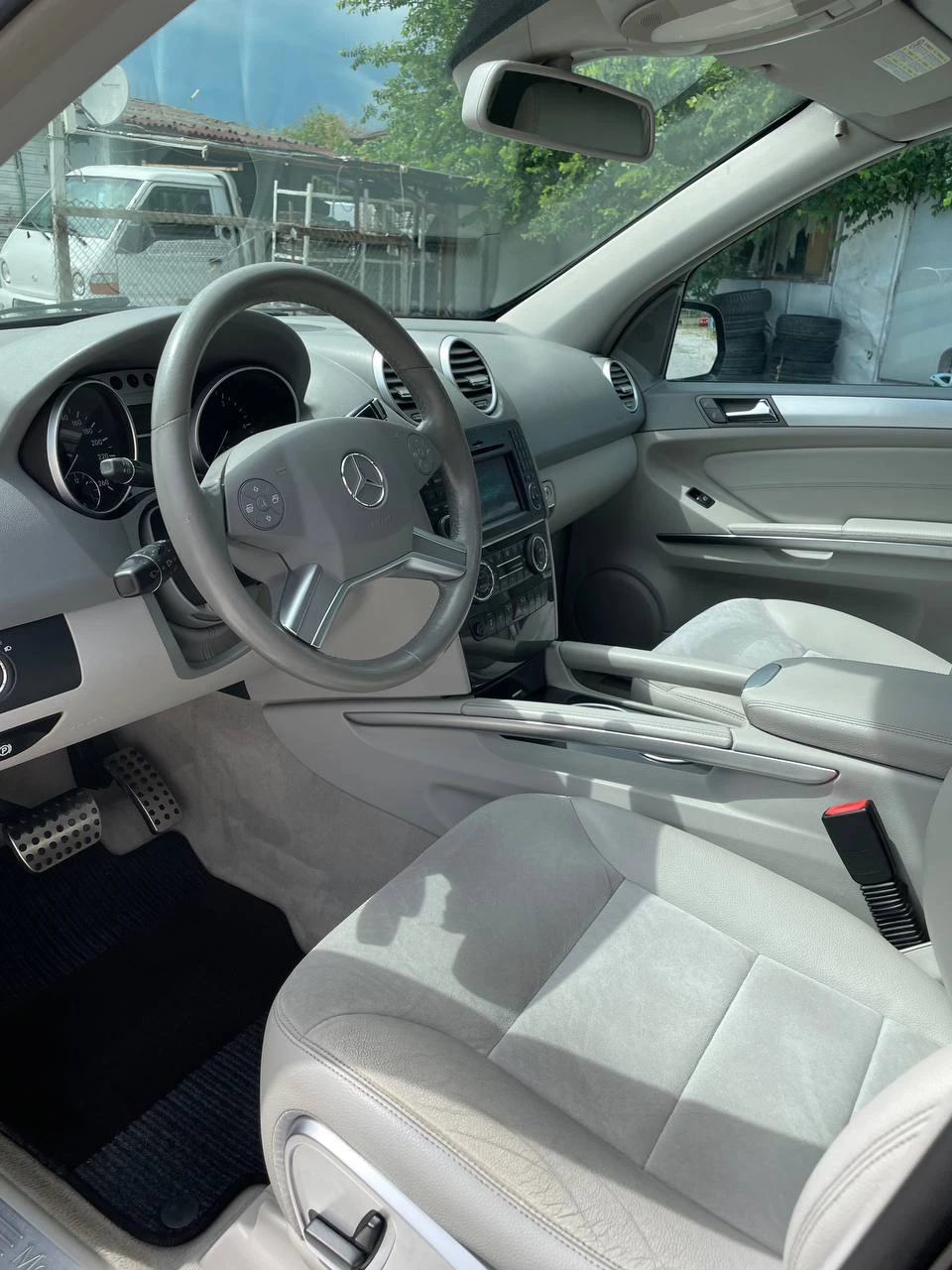 Mercedes-Benz ML 320 4MATIC/FACELIFT/ЛИЗИНГ/HARMAN KARDON/20ки - изображение 9