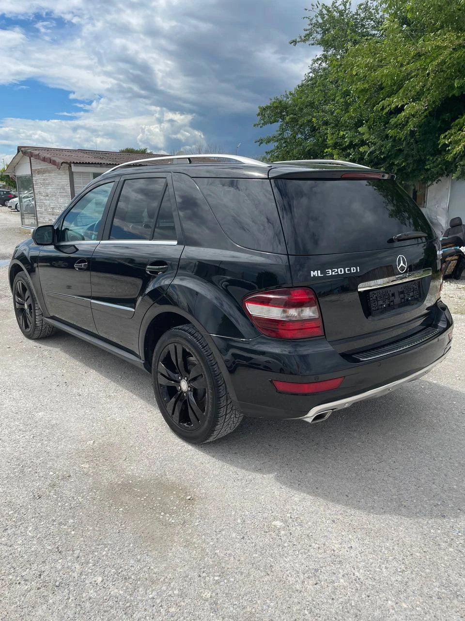 Mercedes-Benz ML 320 4MATIC/FACELIFT/ЛИЗИНГ/HARMAN KARDON/20ки - изображение 4