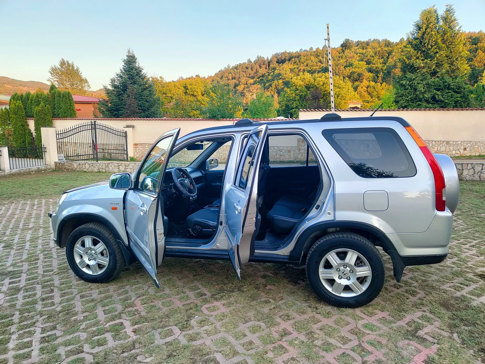 Honda Cr-v  * 2.0i * АВТОМАТ * КЛИМАТРОНИК * LPG *  - изображение 9