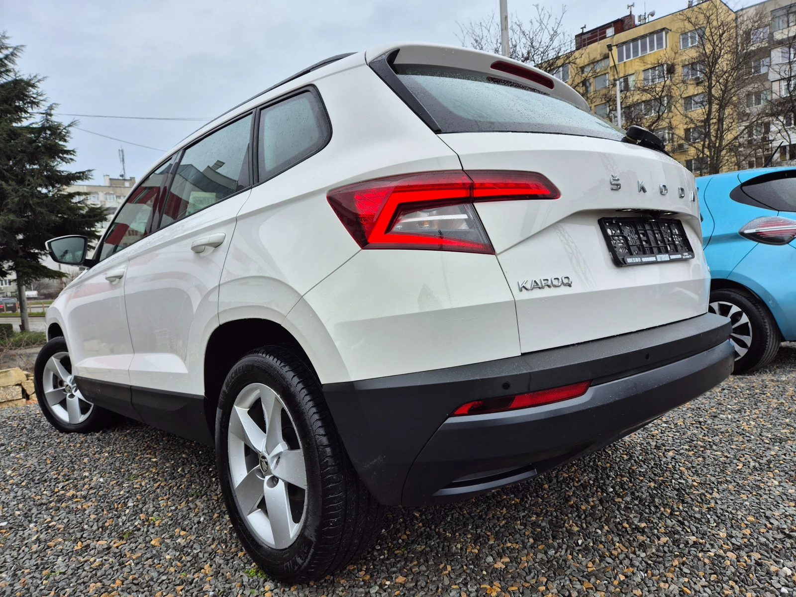 Skoda Karoq 2.0 TDI -AVTOMAT-4x4-KEYLESS-DISTRONIK-DIGITAL | Mobile.bg � ����������� 4