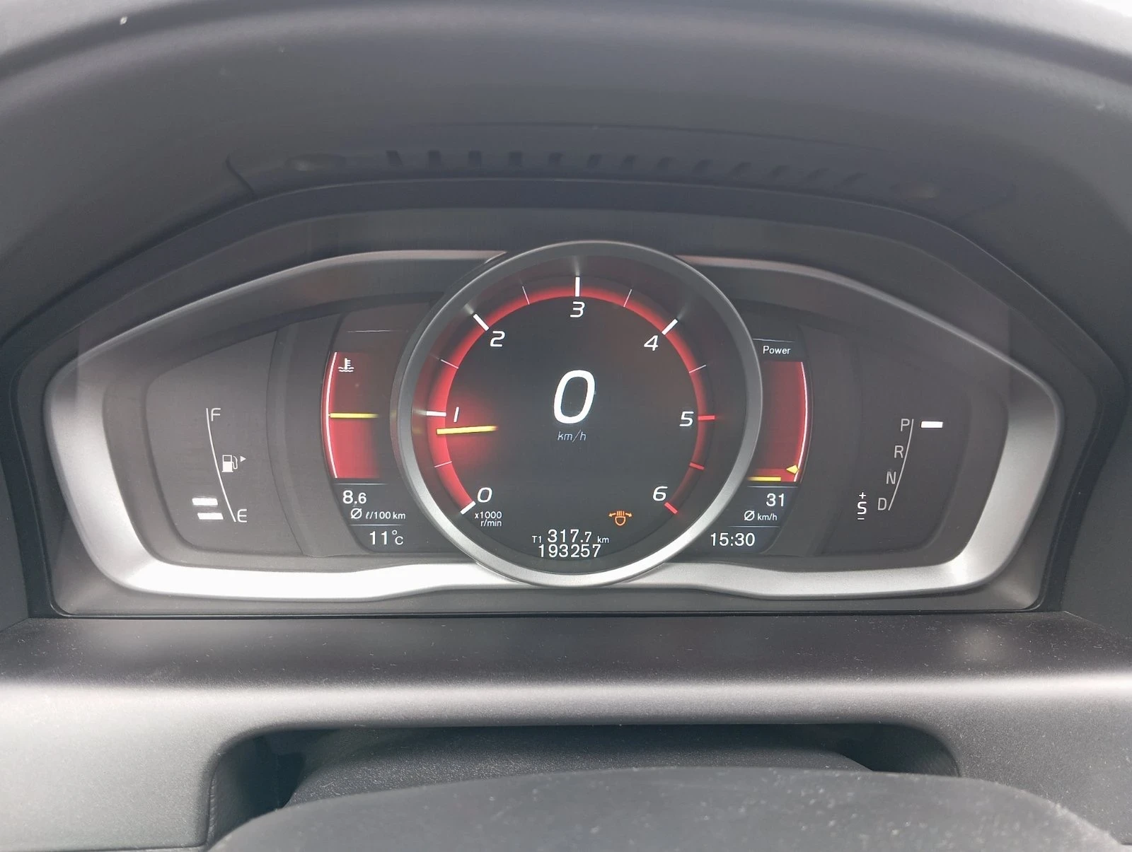 Volvo XC60, снимка 8 - Автомобили и джипове - 54028791