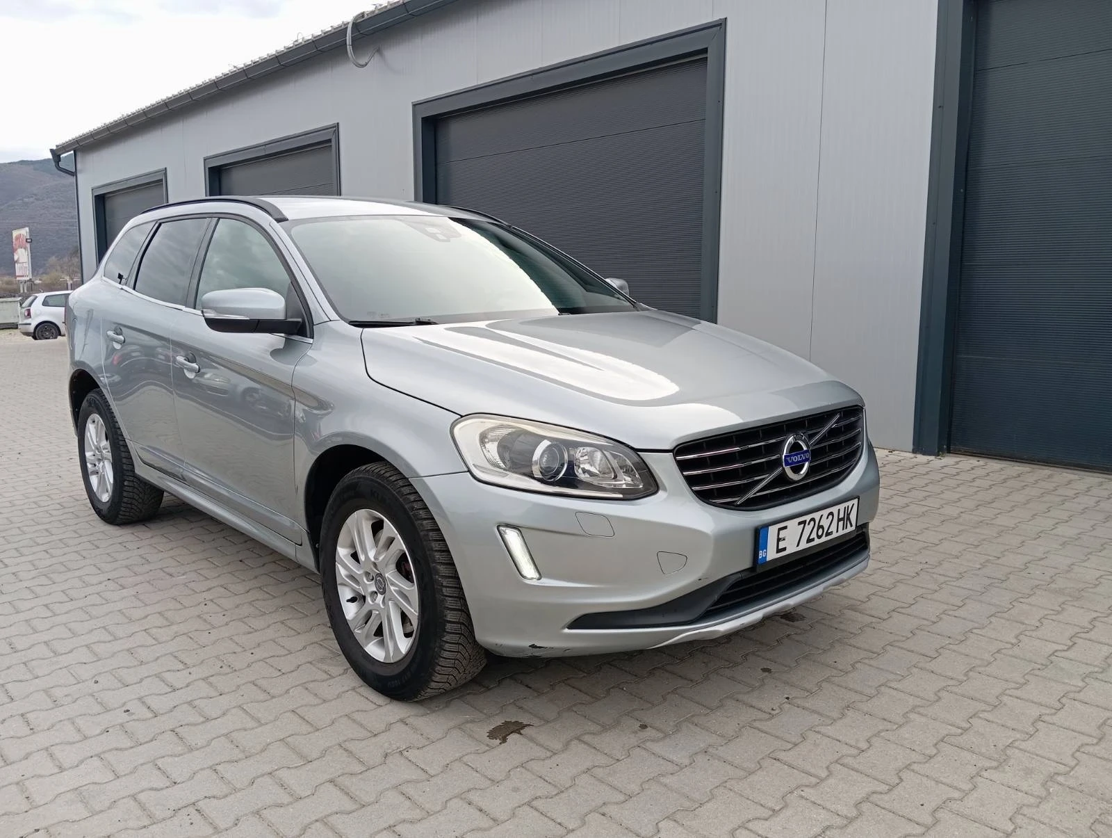 Volvo XC60, снимка 2 - Автомобили и джипове - 54028791