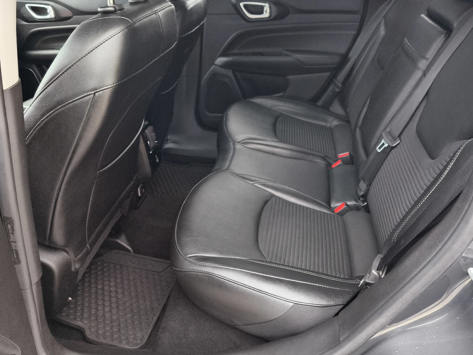 Jeep Compass LIMITED 1.5 e-Hybrid 48V 130hp 7-DCT//2303841, снимка 12 - Автомобили и джипове - 54524315