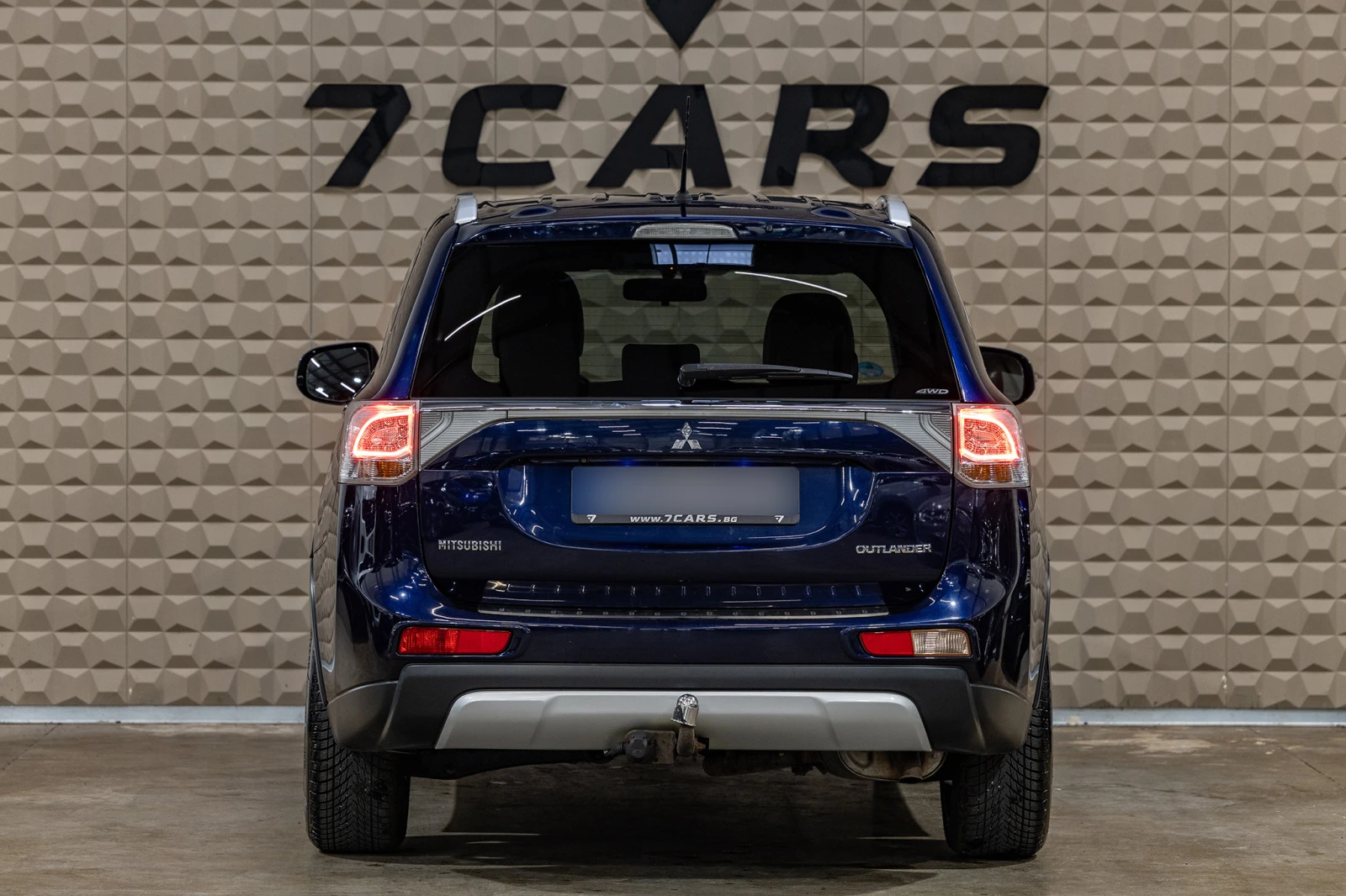 Mitsubishi Outlander | 2.0 DI-D | 4×4| Автоматик| Гаранция| 7cars, снимка 5 - Автомобили и джипове - 55650656