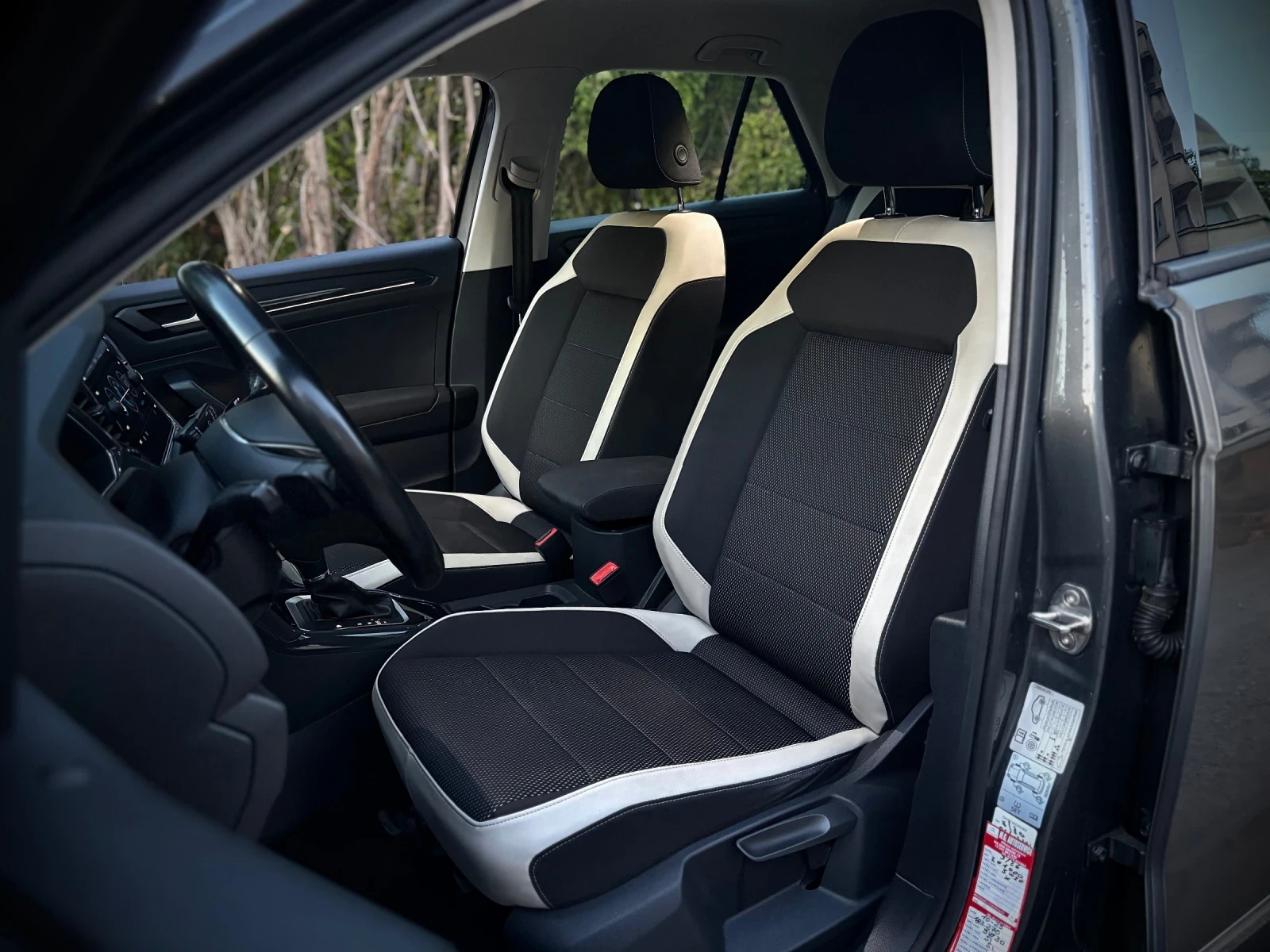 VW T-Roc VW T-Roc * 2.0TDI * KEYLESS * DISTRONIC* DIGITAL * | Mobile.bg � ����������� 11
