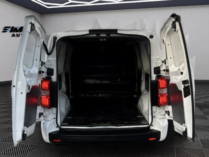 Peugeot Expert L3 2.0HDi 177КС. АВТОМАТИК НАВИГАЦИЯ КОЖА КАМЕРИ, снимка 8 - Бусове и автобуси - 52830311