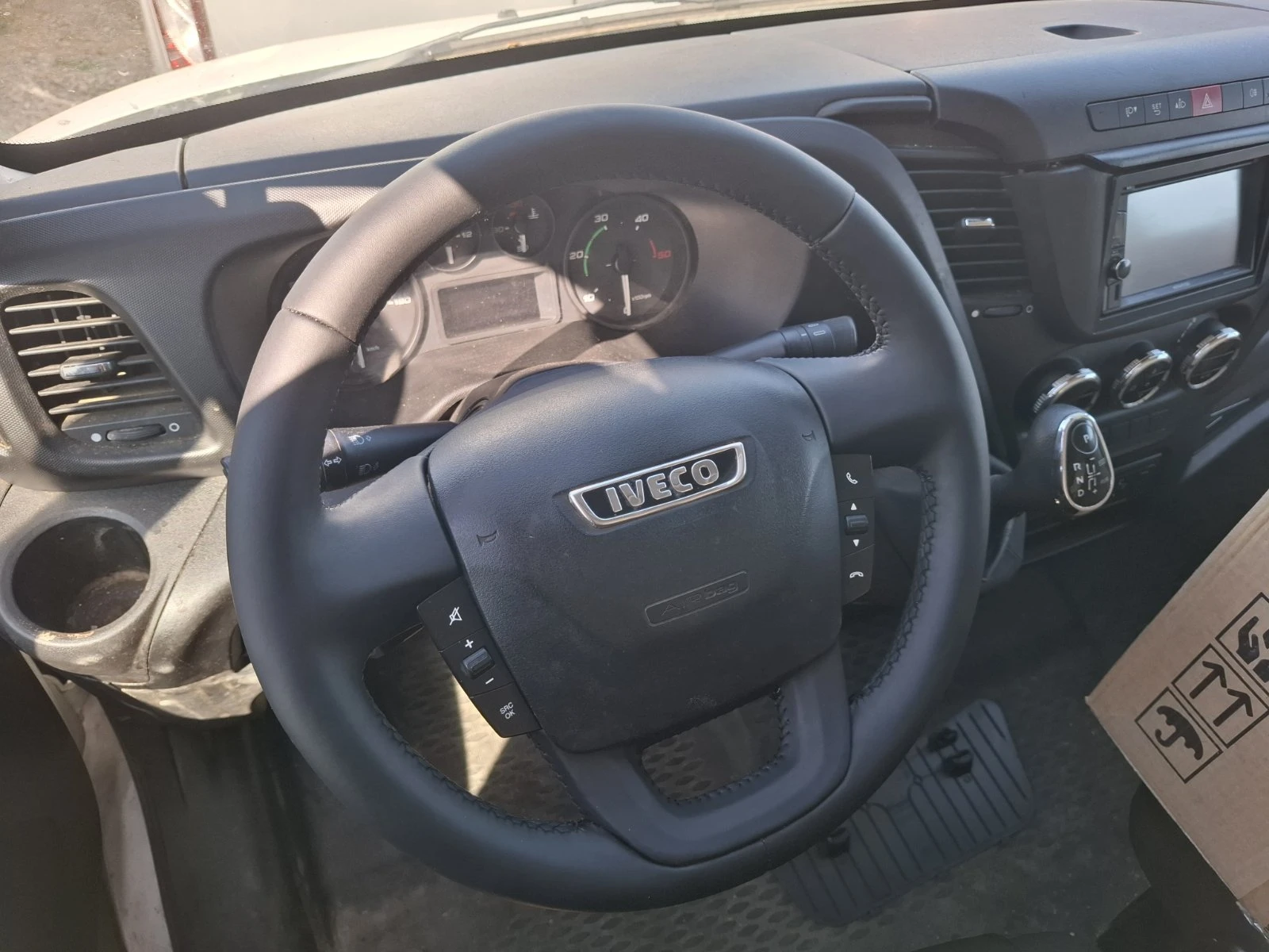 Iveco Daily 72C17 HI-MATIC + KЛИМАТРОНИК, снимка 7 - Бусове и автобуси - 55659077