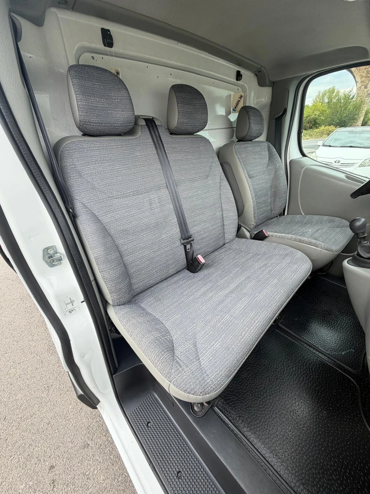 Renault Trafic 2.0dCi, снимка 8 - Бусове и автобуси - 56144521