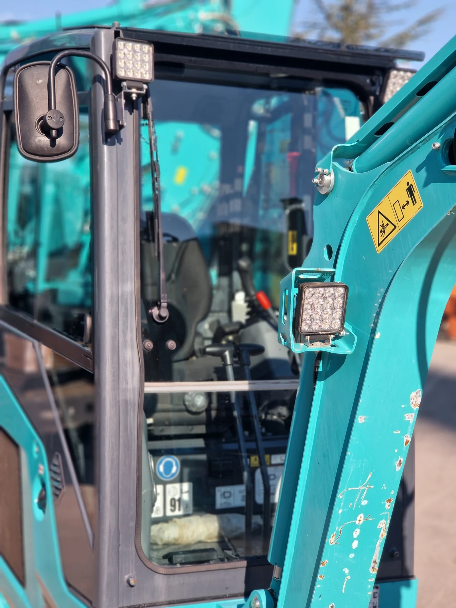 Багер Kobelco SK19 - изображение 6