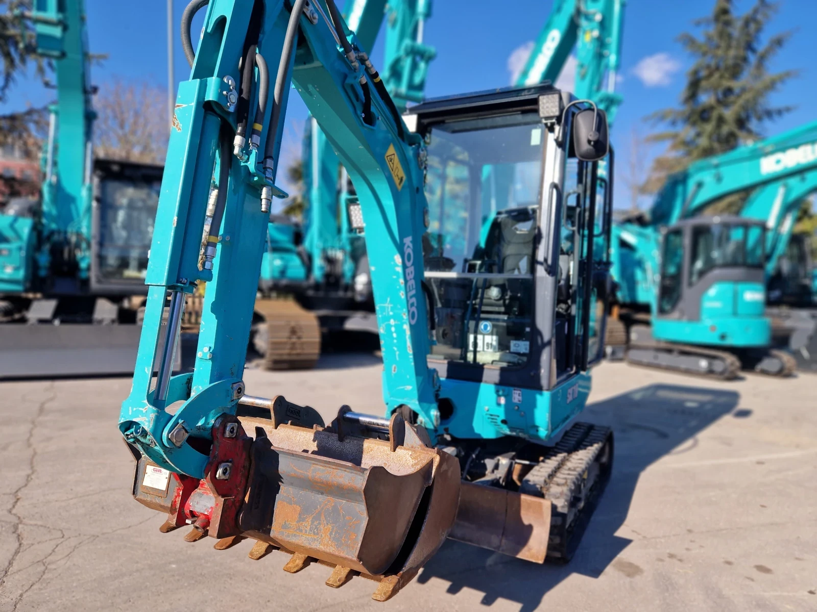 Багер Kobelco SK19 - изображение 7