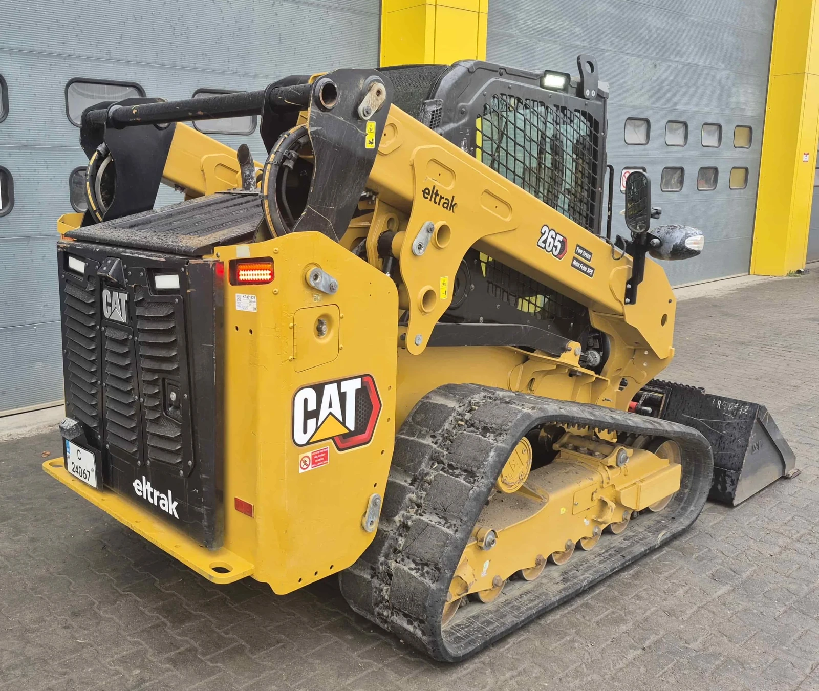 Мини челни товарачи Cat 265, снимка 3 - Индустриална техника - 53959800