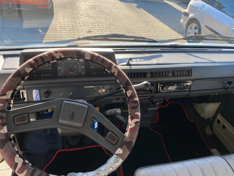 Кемпер Mitsubishi L300, снимка 7 - Каравани и кемпери - 52415124