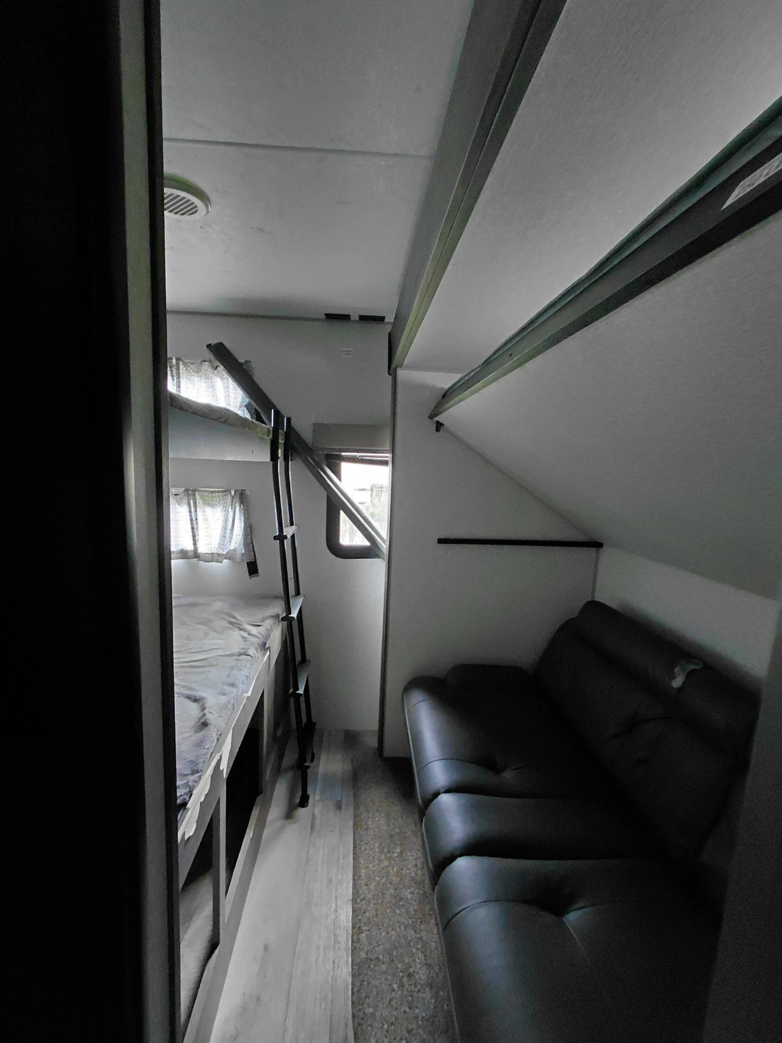 Каравана Sprite, снимка 8 - Каравани и кемпери - 54042984