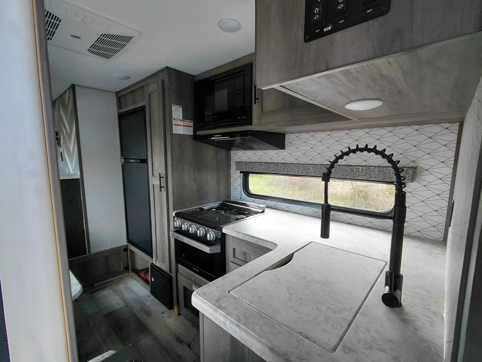 Каравана Sprite, снимка 3 - Каравани и кемпери - 54042984