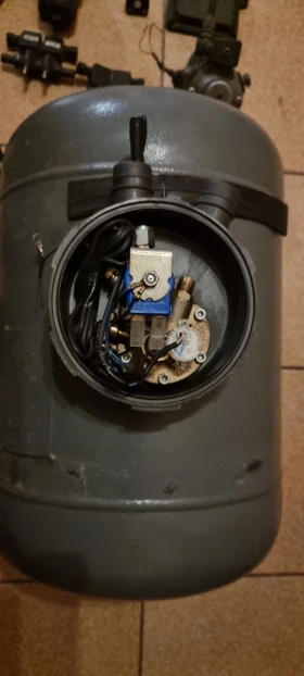 Газов инжекцион Ловато на части, снимка 17