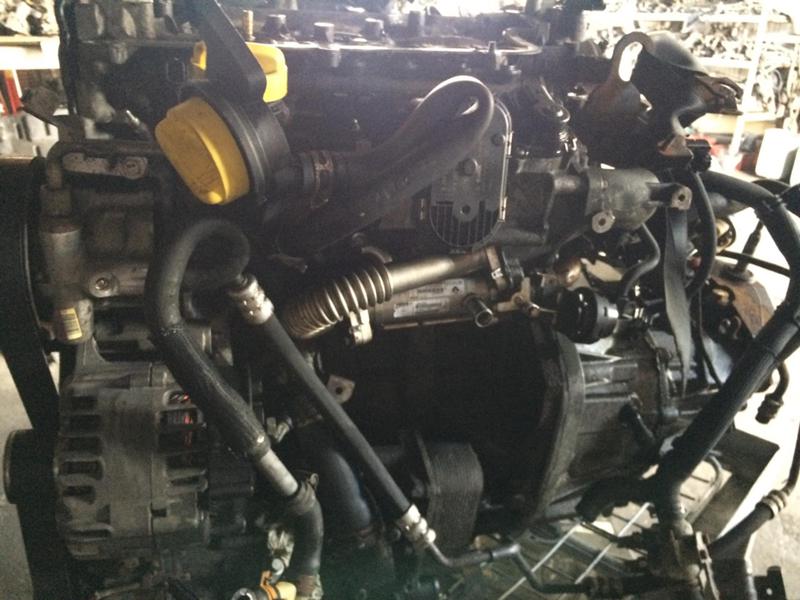 Двигател за Opel Vivaro, снимка 4 - Части - 25688183