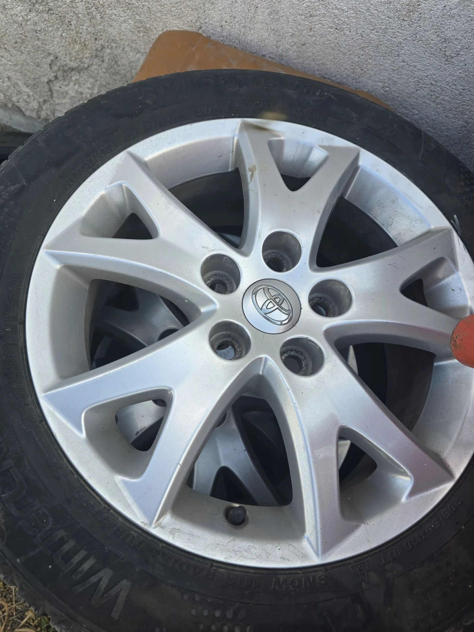    205/55R16  Toyota Avensis | Mobile.bg   2