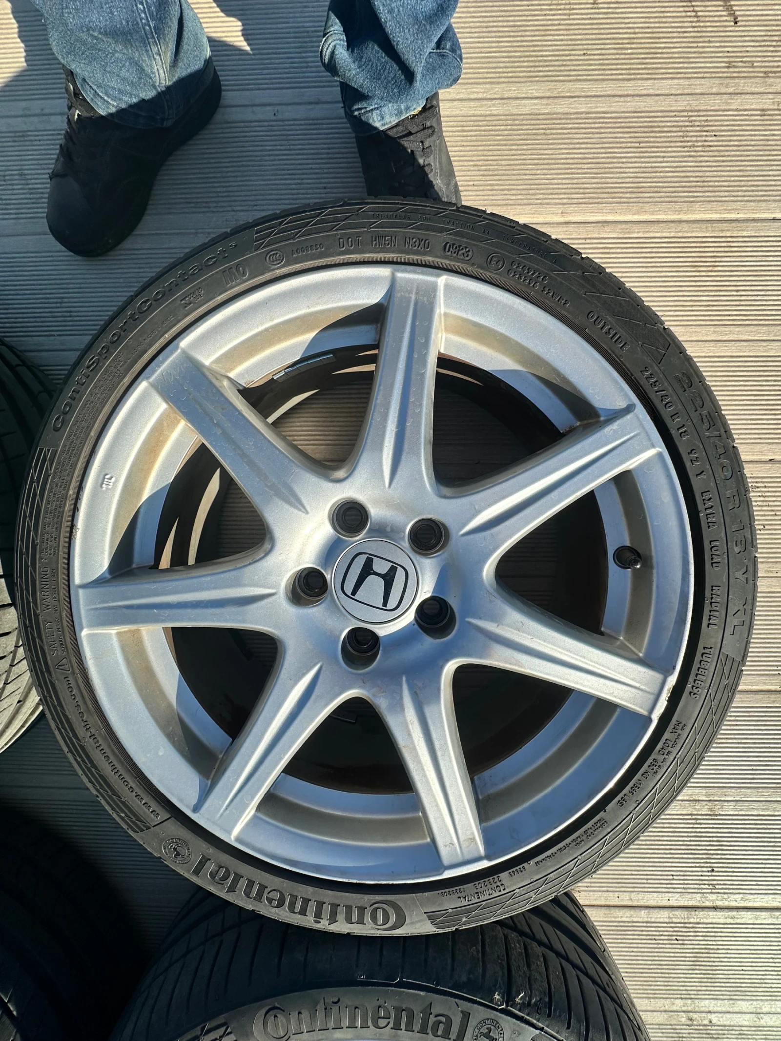 Гуми с джанти Continental 225/40R18, снимка 2 - Гуми и джанти - 54246103