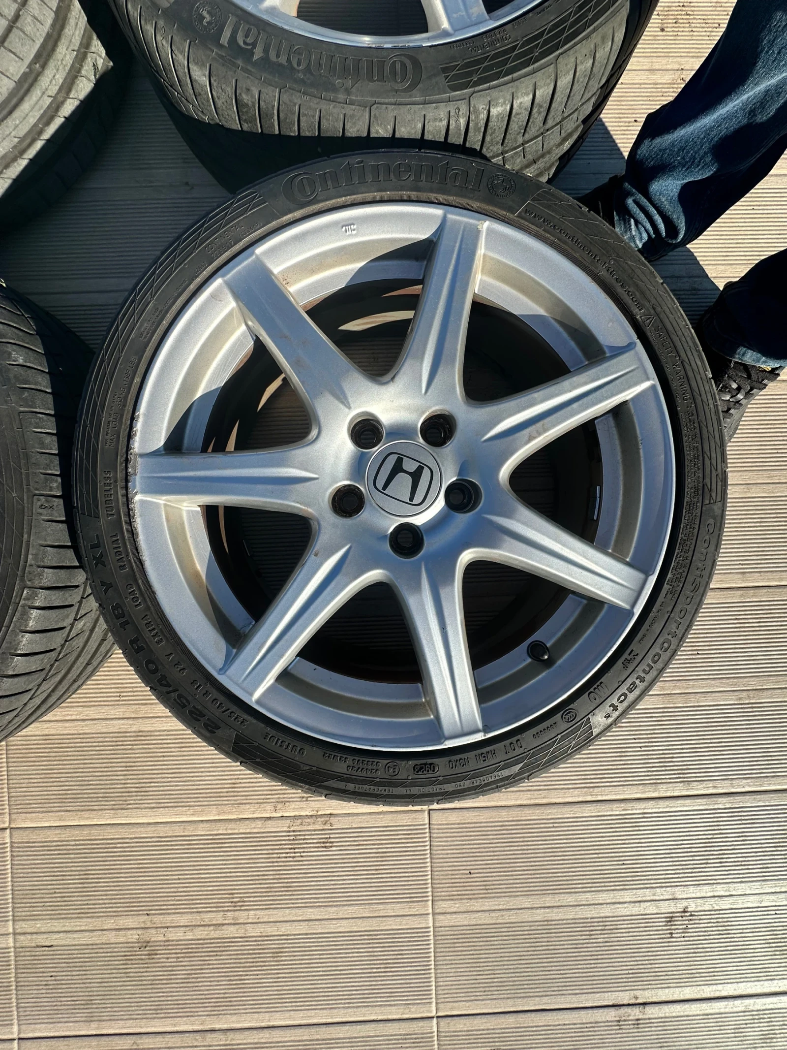 Гуми с джанти Continental 225/40R18, снимка 4 - Гуми и джанти - 54246103