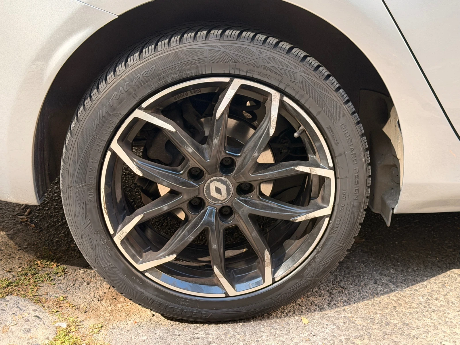 ���� � ������ 205/50R17 �� Renault | Mobile.bg � ����������� 2