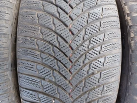 Гуми Зимни 245/40R19, снимка 4 - Гуми и джанти - 48210051