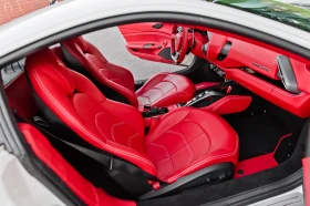 Ferrari 488 7500км , снимка 12