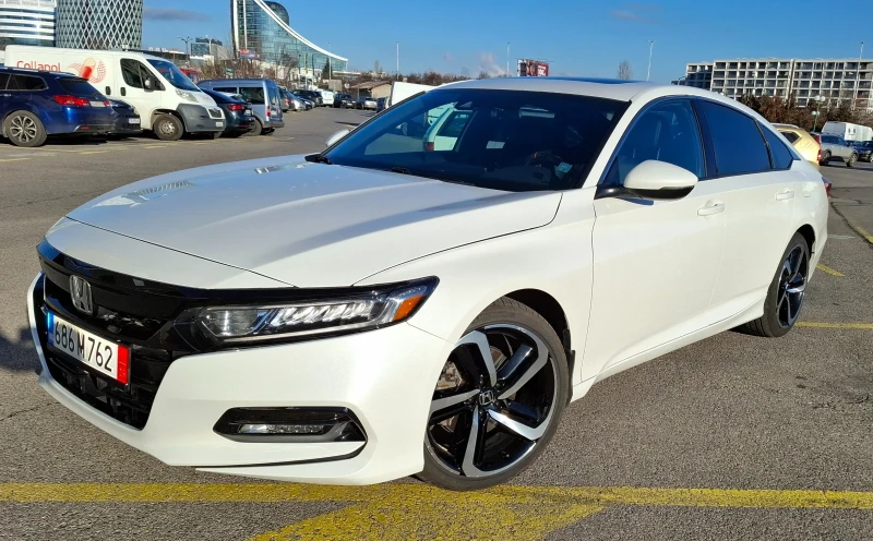 Honda Civic Accord 1.5T Sport 6MT, снимка 3 - Автомобили и джипове - 48439308