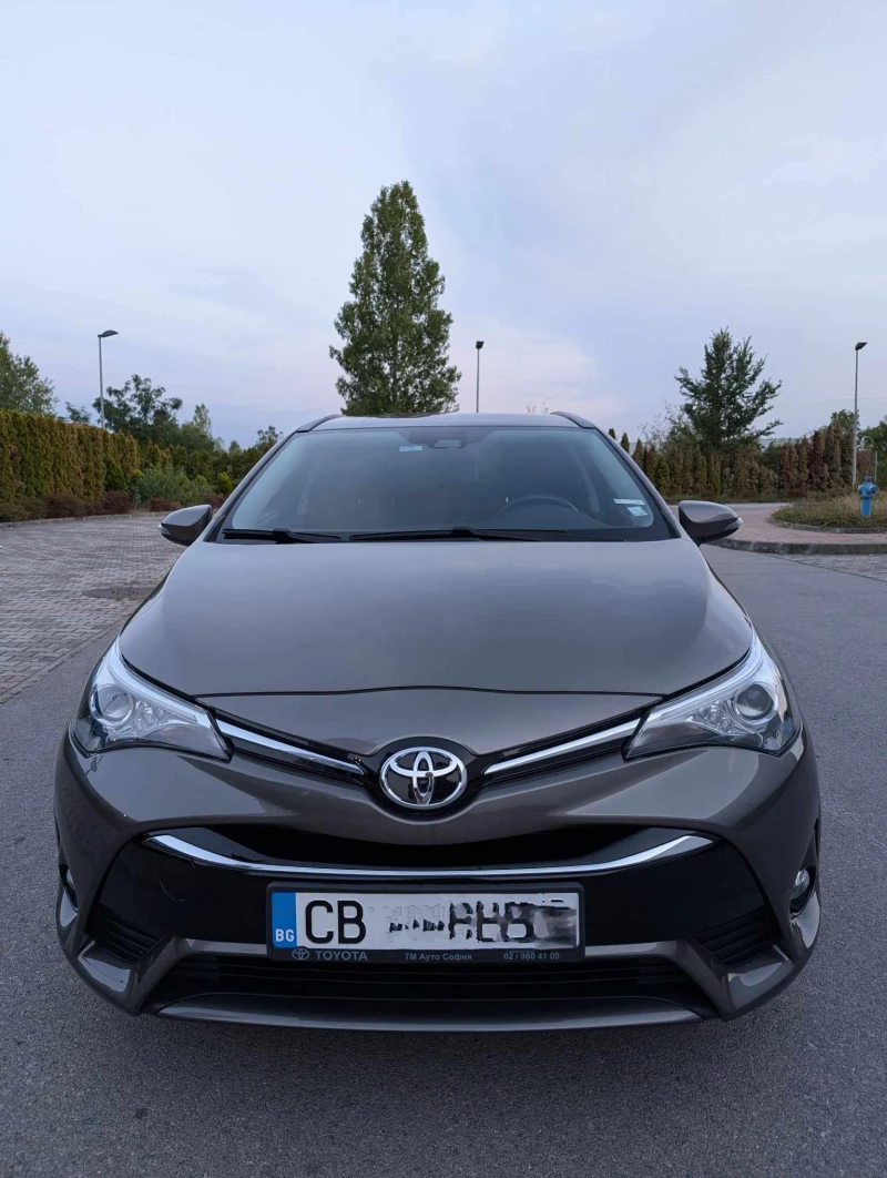 Toyota Avensis, снимка 15 - Автомобили и джипове - 48915229