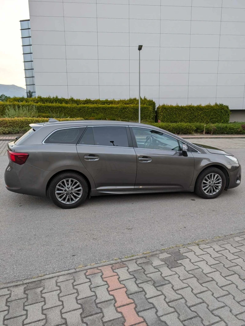 Toyota Avensis, снимка 2 - Автомобили и джипове - 48915229