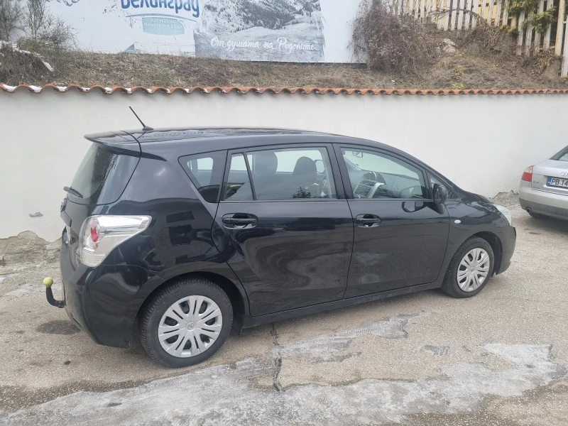 Toyota Verso, снимка 3 - Автомобили и джипове - 49262435