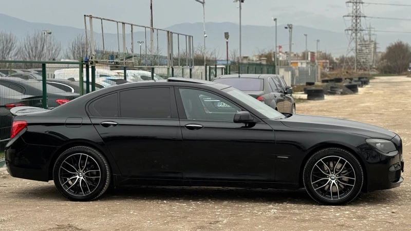 BMW 740 I= M-pack= Distronic= Head Up Display= Keyless Go=, снимка 4 - Автомобили и джипове - 49653693