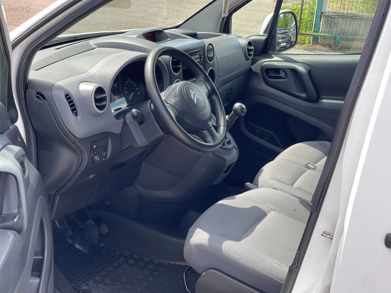 Citroen Berlingo 1.6HDi, снимка 15 - Автомобили и джипове - 51089081