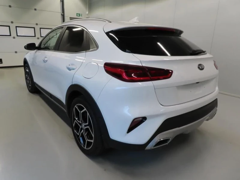 Kia XCeed Platinum + Upgrade, снимка 6 - Автомобили и джипове - 51357950