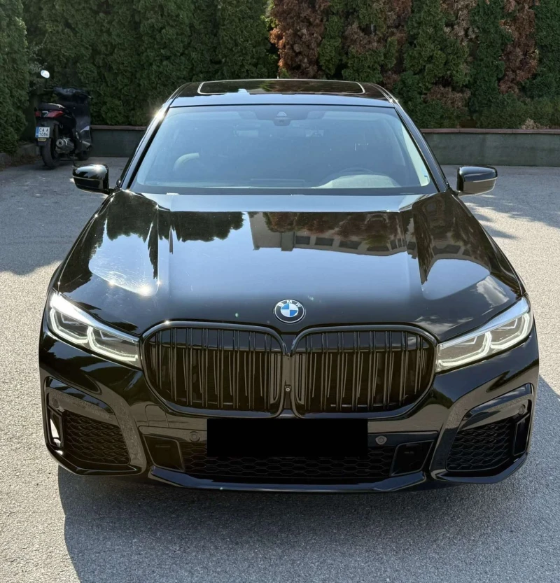 BMW 740 i M/xdrive/Shadow, снимка 2 - Автомобили и джипове - 51435545