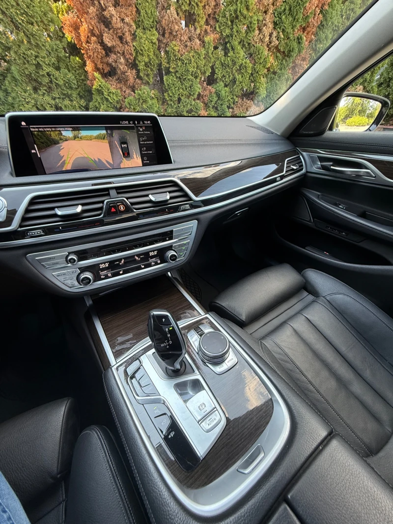 BMW 740 i M/xdrive/Shadow, снимка 6 - Автомобили и джипове - 51435545