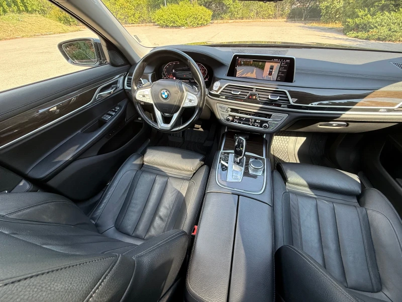 BMW 740 i M/xdrive/Shadow, снимка 9 - Автомобили и джипове - 51435545