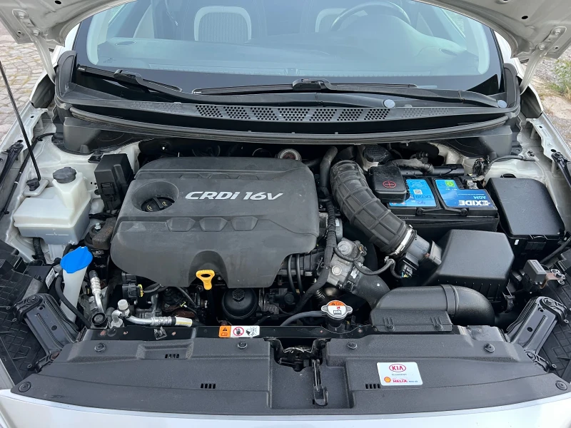 Kia Ceed 1.6 CRDi//128Кс//Авкоматик//Дигитално табло, снимка 16 - Автомобили и джипове - 51637297