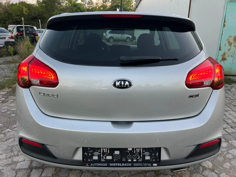 Kia Ceed 1.6 CRDi//128Кс//Авкоматик//Дигитално табло, снимка 6 - Автомобили и джипове - 51637297