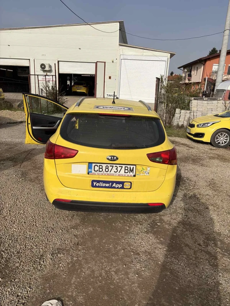 Kia Ceed, снимка 3 - Автомобили и джипове - 52516806