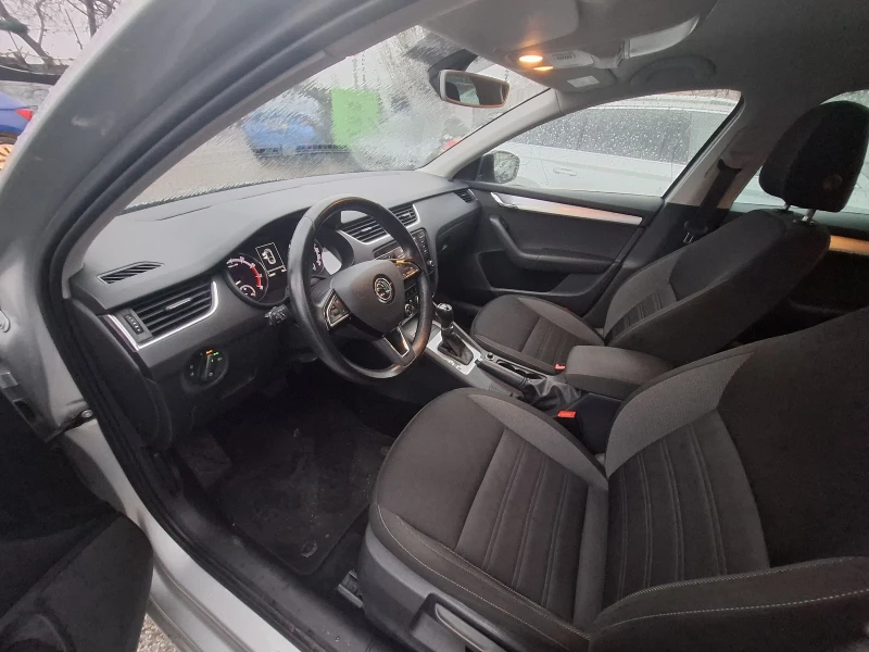 Skoda Octavia 1.5 TSI / 7 DSG, снимка 5 - Автомобили и джипове - 52569083