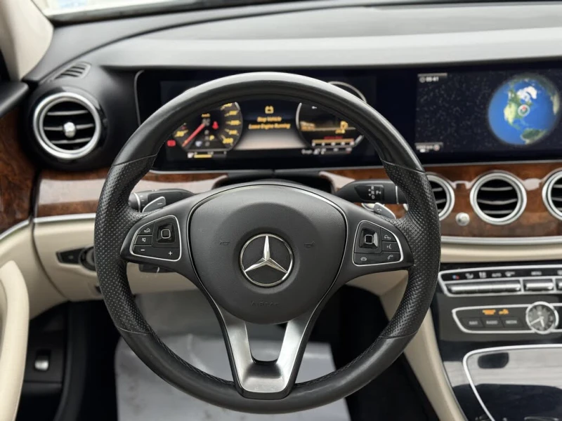 Mercedes-Benz E 300 4MATIC/DIGITAL/KEYLESS/AMG/BURMESTER/, снимка 7 - Автомобили и джипове - 52650739