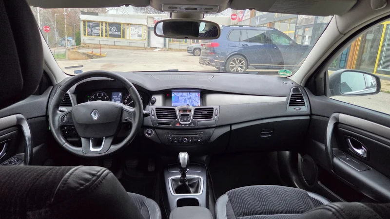Renault Laguna, снимка 7 - Автомобили и джипове - 52704562