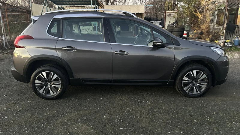 Peugeot 2008 1.2* Allure* Автомат* Camera* NAVI* Кожа* EURO6* F, снимка 6 - Автомобили и джипове - 52740880
