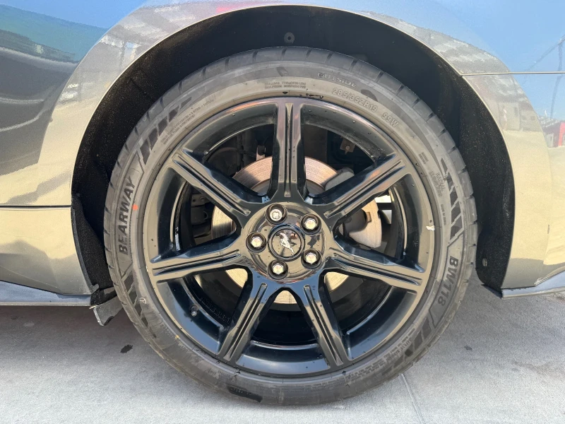 Ford Mustang, снимка 10 - Автомобили и джипове - 52802860