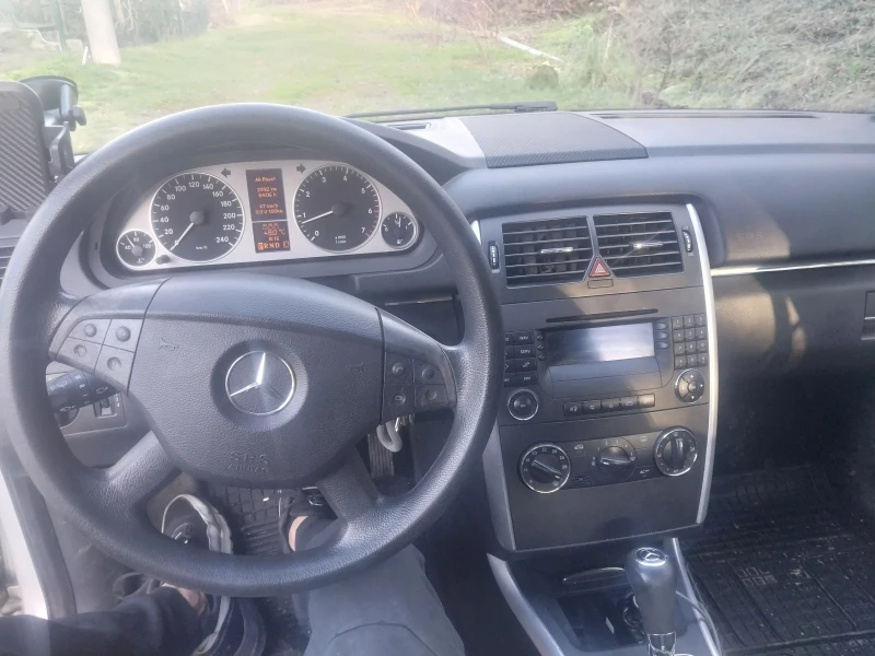 Mercedes-Benz B 200, снимка 2 - Автомобили и джипове - 52866359