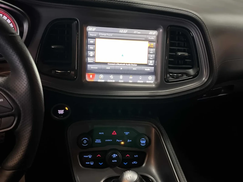 Dodge Challenger 6.4L 8cyl Rear Wheel Drive, снимка 3 - Автомобили и джипове - 53539304