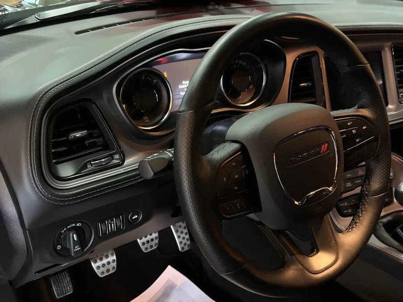 Dodge Challenger 6.4L 8cyl Rear Wheel Drive, снимка 7 - Автомобили и джипове - 53539304