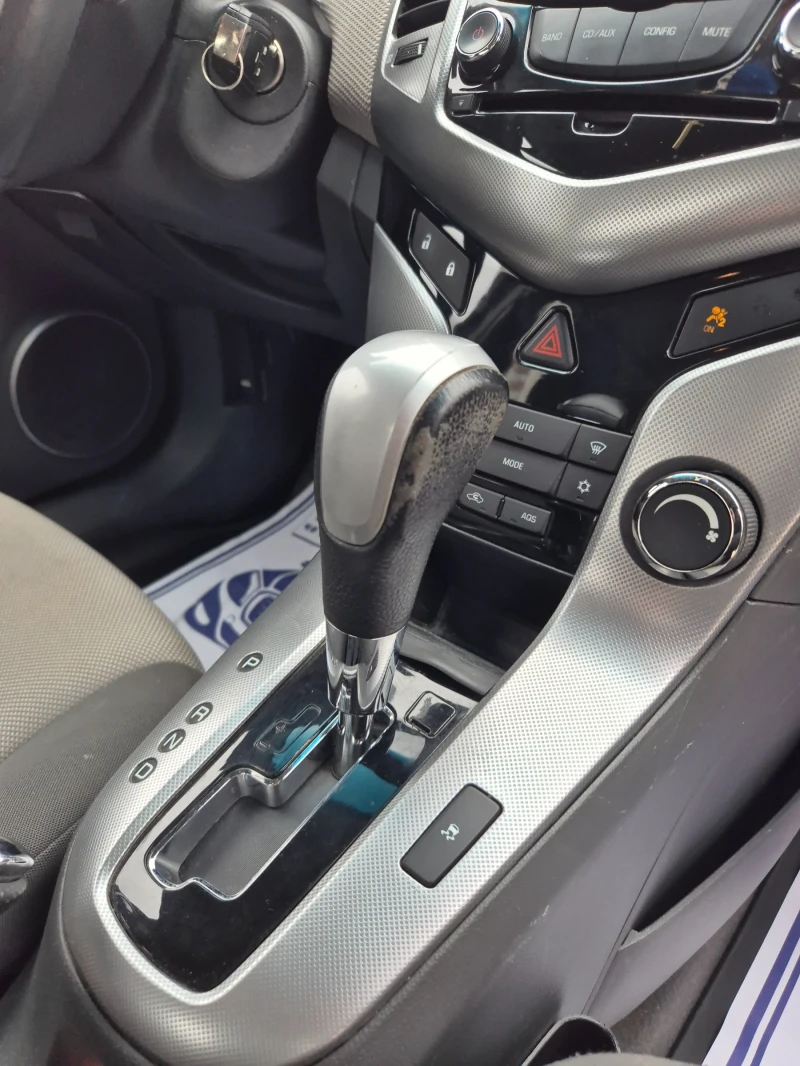 Chevrolet Cruze 1.8 i Газ  🔝, снимка 12 - Автомобили и джипове - 53563819