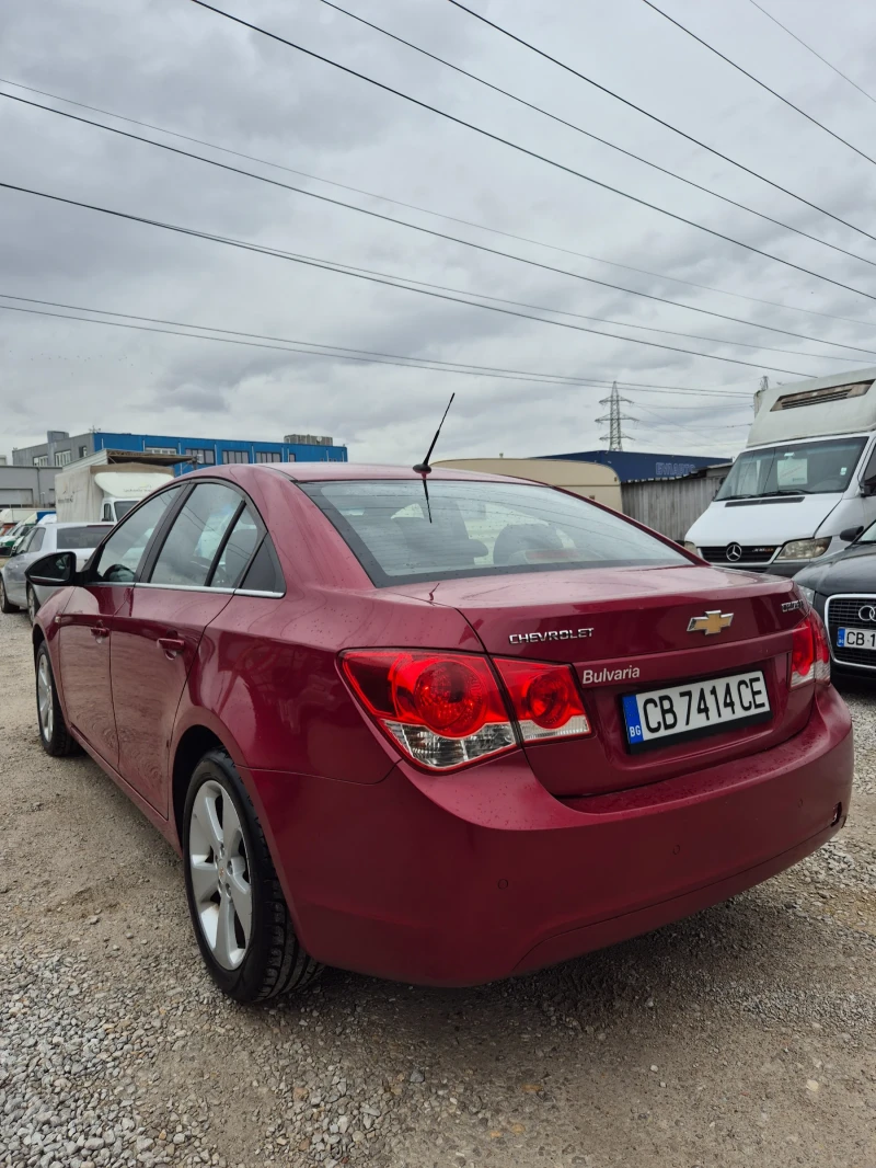 Chevrolet Cruze 1.8 i Газ  🔝, снимка 5 - Автомобили и джипове - 53563819